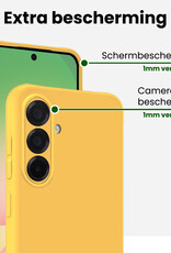 BASEY. BASEY. Samsung Galaxy A56 Hoesje Siliconen Met 2x Screenprotector - Geel