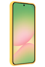 BASEY. BASEY. Samsung Galaxy A56 Hoesje Siliconen Met 2x Screenprotector - Geel