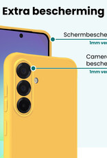 Forterra Forterra Samsung Galaxy A56 Hoesje Siliconen - Geel