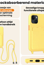 Nomfy Nomfy iPhone 15 Plus Hoesje Pashouder met Koord Met 2x Screenprotector - Geel