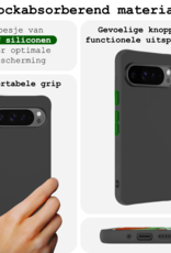 BASEY. BASEY. Google Pixel 10 Pro Hoesje Siliconen Met Screenprotector - Zwart
