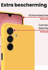 NoXx NoXx Samsung Galaxy A17 Hoesje Siliconen Met 2x Screenprotector - Geel
