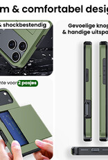 BASEY. BASEY. iPhone 17 Pro Hoesje Pashouder Hard Met Screenprotector - Donker Groen