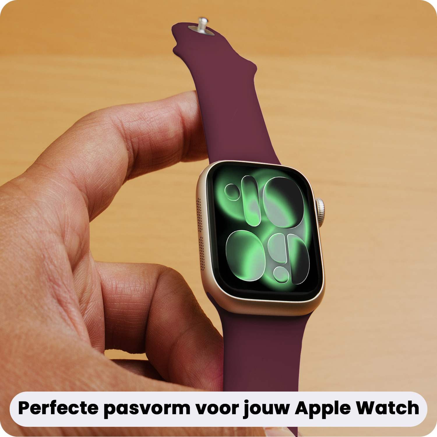 BASEY. BASEY. Apple Watch Bandje Siliconen Verstelbaar (42/44/45/46 mm) - Donker Rood
