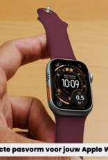 Nomfy Nomfy Apple Watch Bandje Siliconen Verstelbaar (49 mm) - Donker Rood