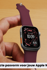 NoXx NoXx Apple Watch Bandje Siliconen Verstelbaar (49 mm) - Donker Rood