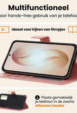 Nomfy Nomfy Samsung Galaxy S26 Plus Hoesje Bookcase Met 2x Screenprotector - Rose Goud