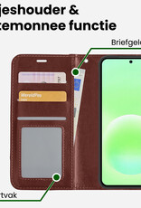 BASEY. BASEY. Samsung Galaxy A57 Hoesje Bookcase Met Screenprotector - Bruin