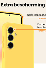 Nomfy Nomfy Samsung Galaxy A57 Hoesje Siliconen Met 2x Screenprotector - Geel