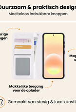 Nomfy Nomfy Samsung Galaxy A57 Hoesje Bookcase Met 2x Screenprotector - Wit