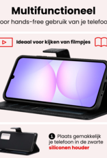 NoXx NoXx Samsung Galaxy A07 4G Hoesje Bookcase Met Screenprotector - Zwart