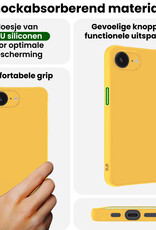 BASEY. BASEY. iPhone 17e Hoesje Siliconen Met 2x Screenprotector Met Dichte Notch - Geel