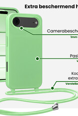 BASEY. BASEY. iPhone Air Hoesje met Koord Met 2x Screenprotector - Groen