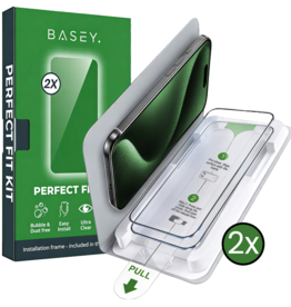 BASEY. BASEY. iPhone 15 Pro Screenprotector Perfect Fit Kit - 2 PACK