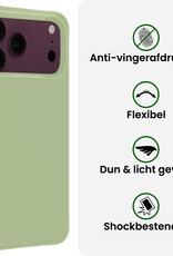 BASEY. BASEY. iPhone 18 Pro Max Hoesje Siliconen Met Screenprotector Met Dichte Notch - Groen