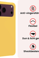 NoXx NoXx iPhone 18 Pro Hoesje Siliconen Met Screenprotector Met Dichte Notch - Geel