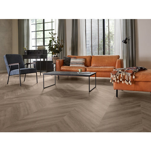 MFlor 42213 Calabria Parva Oak Chevron Dryback PVC