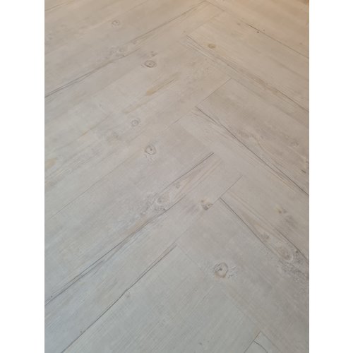 Wineo DPI71713 Boston Pine Grey Visgraat Dry Back PVC Wineo DPI71713 Boston Pine Grey Visgraat Dry Back PVC