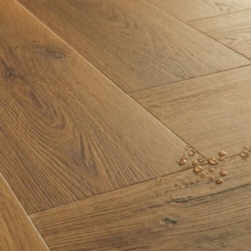 Quick-Step AVHBU40364 Botanische Karamel Eik Ciro Visgraat Alpha Rigid Click