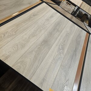 Egger H1056 Eiche lagos 7V2 Laminaat Egger H1056 Eiche lagos 7V2 Laminaat