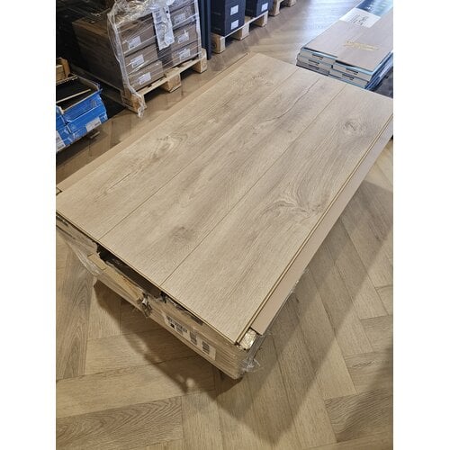 produced by Balterio XL-2717 Vlammende eik natuur 8V4 XL24 Laminaat