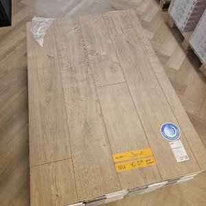 Basics4Home 6467 Bruin eiken Dalton 8.0 V4 Waterbestendig Laminaat Basics4Home 6467 Bruin eiken Dalton 8.0 V4 Waterbestendig Laminaat