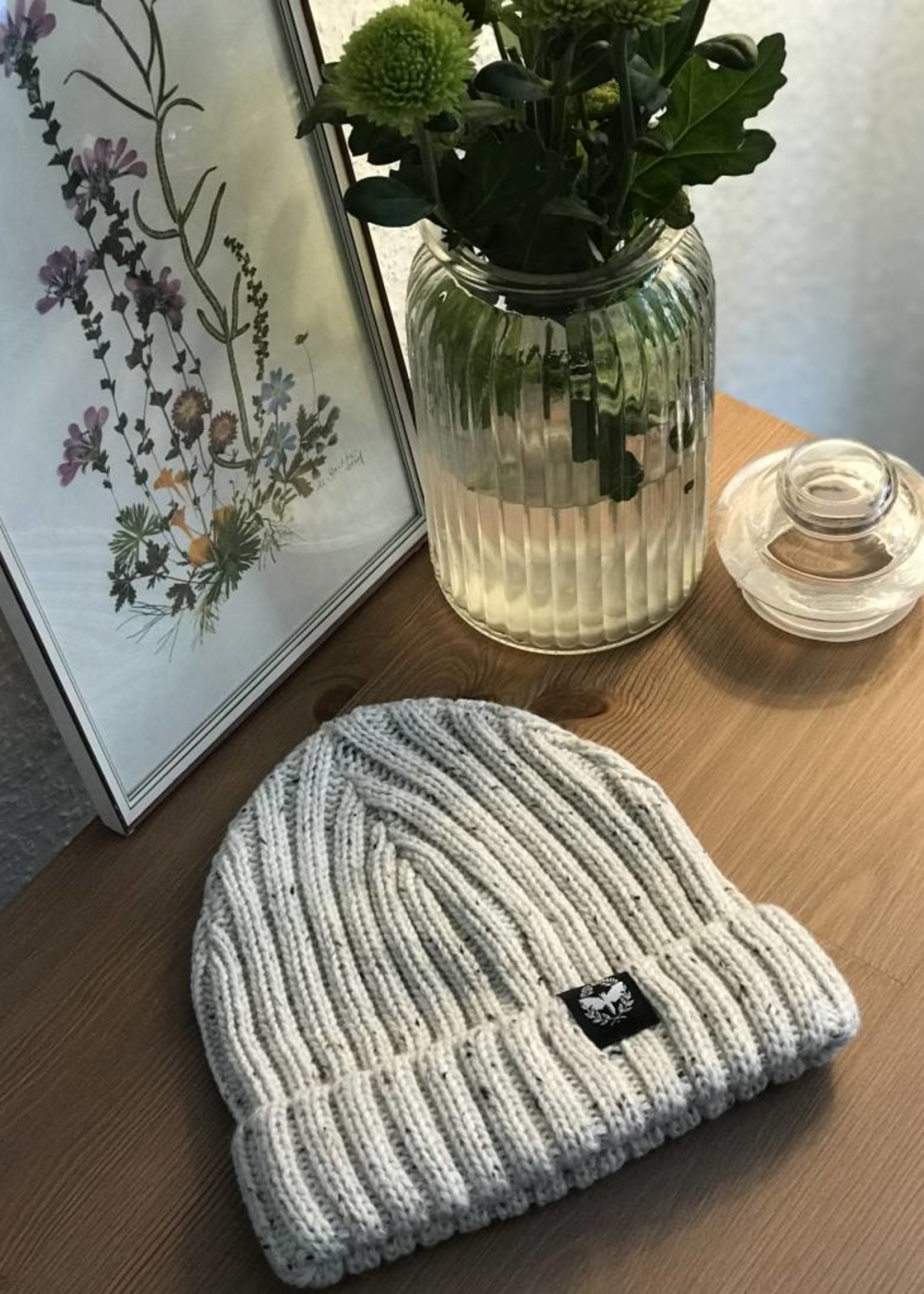 Motte Beanie weiß-gepunktet