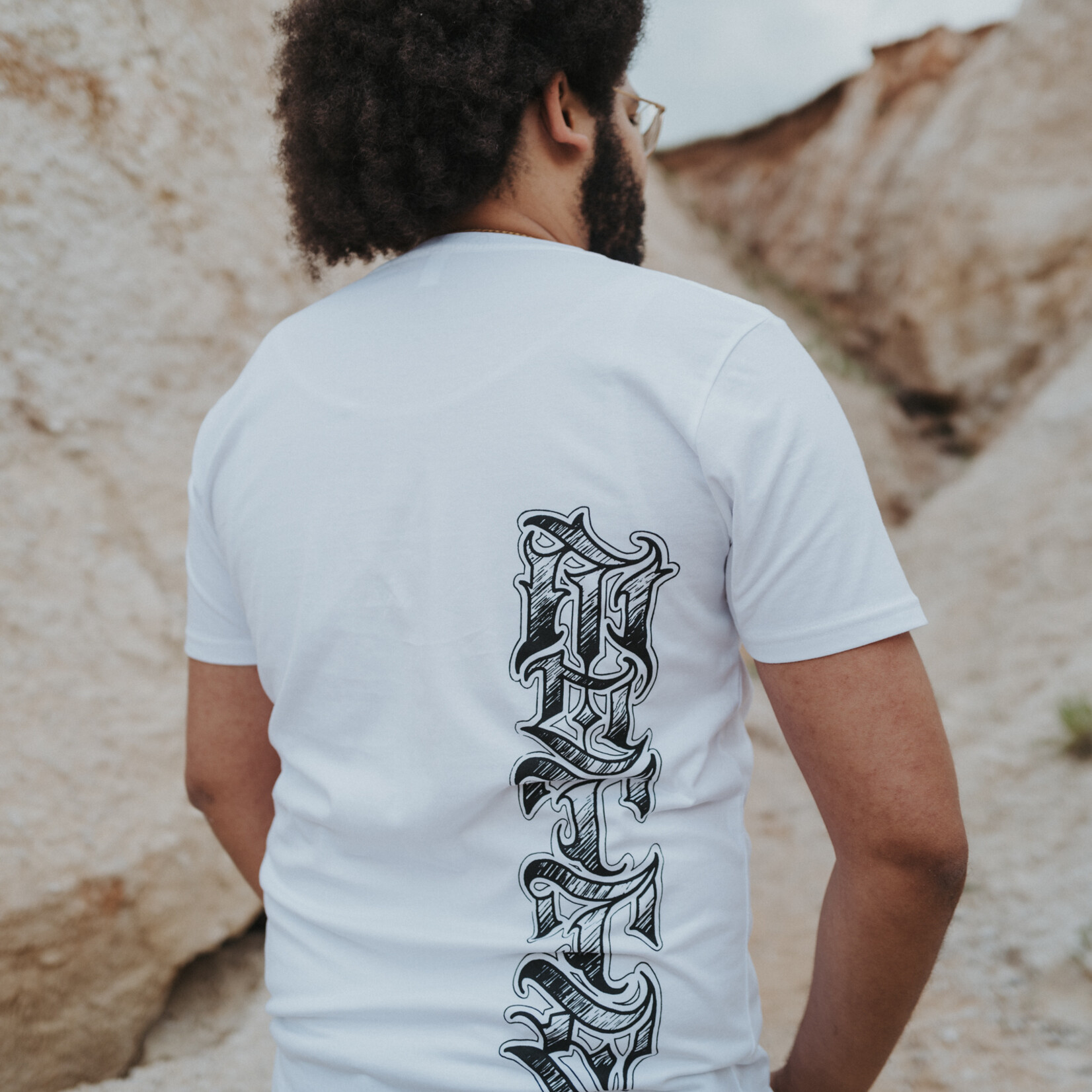 Motte Back Lettering Shirt in weiß