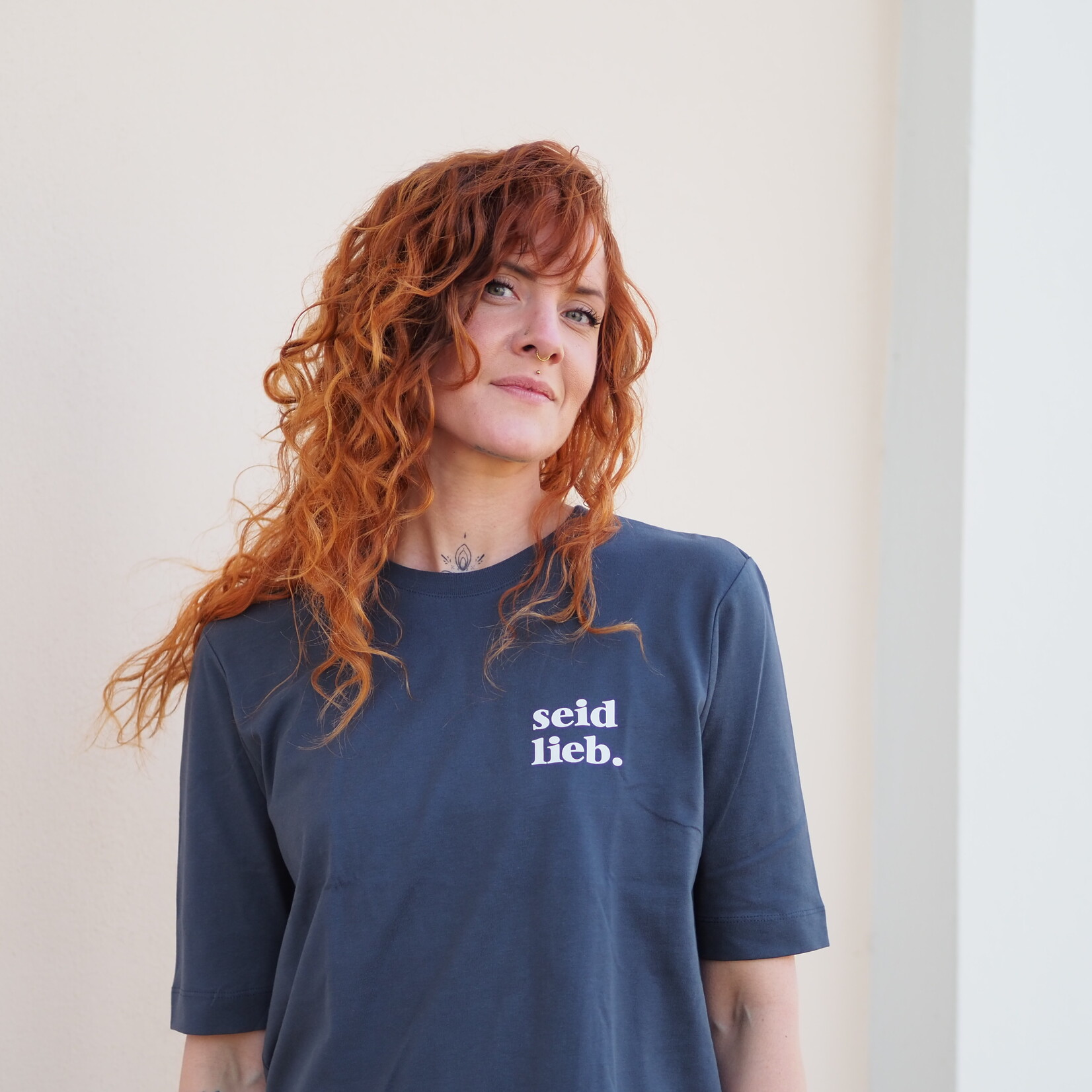 soft values T-Shirt cropped indigo