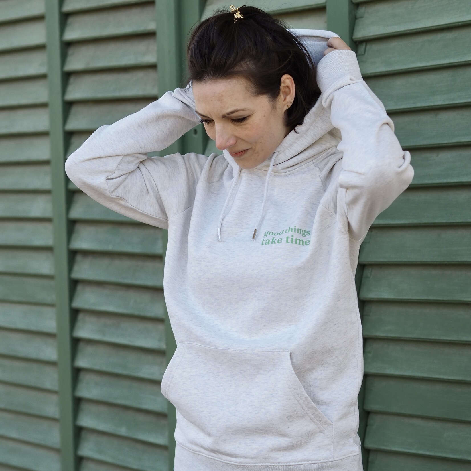 SOFT VALUES fairer bio Hoodie in weiß meliertem Farbton