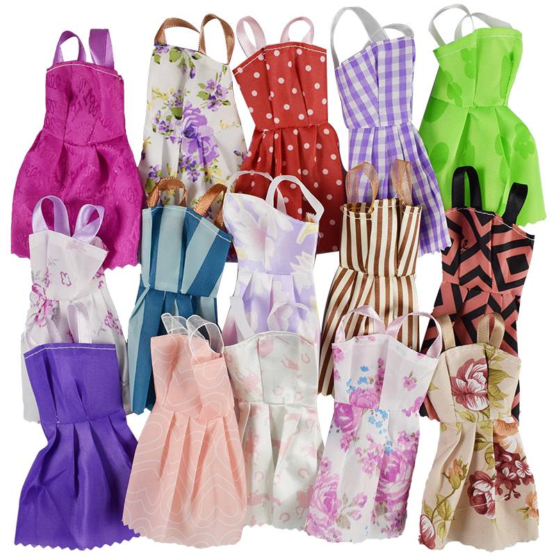 Myxl 25 Stks Pop Accessoires 10 Mooie Barbie Doll Kleding 10 Paar Schoenen 5 Bag Voor Kid Speelgoed myxl kopen in de aanbieding Myxl 25 Stks Pop Accessoires 10 Mooie Barbie Doll Kleding 10 Paar Schoenen 5 Bag Voor Kid Speelgoed myxl kopen in de aanbieding