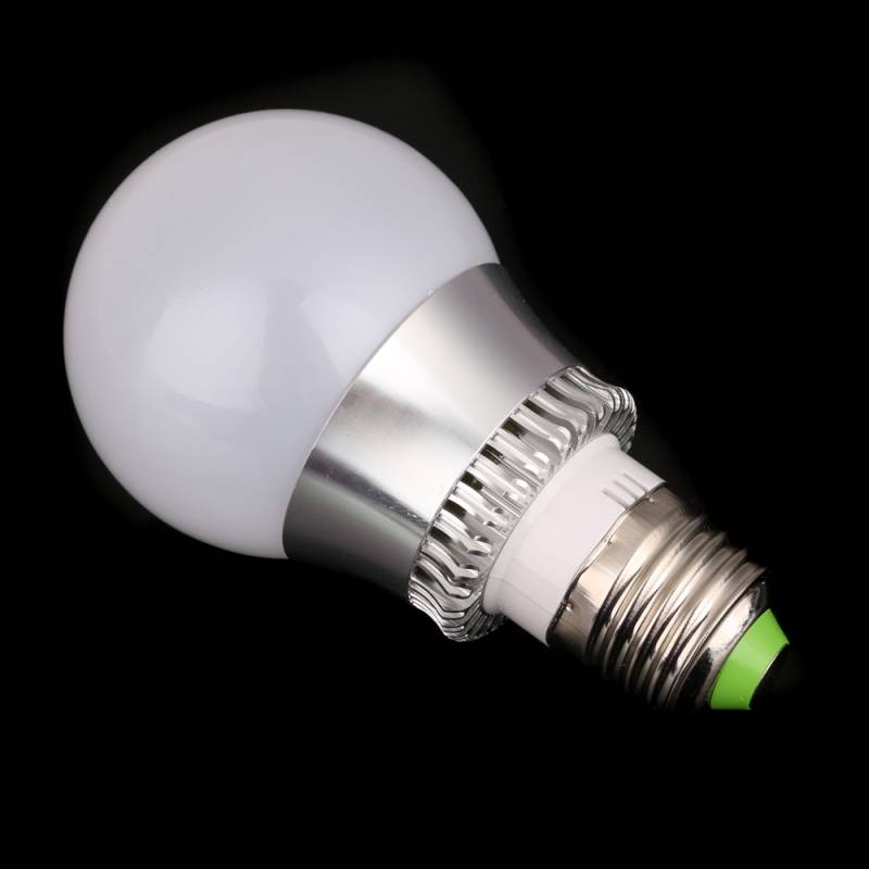 Led Lamp Kleur Met Afstandsbediening 3W Xl huismerk kopen in de aanbieding Led Lamp Kleur Met Afstandsbediening 3W Xl huismerk kopen in de aanbieding