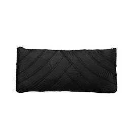 Riza Clutch Banded Black