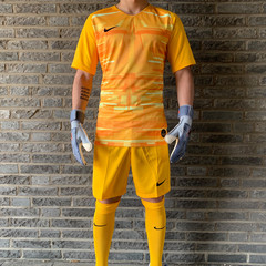 nike goalkeeper tops