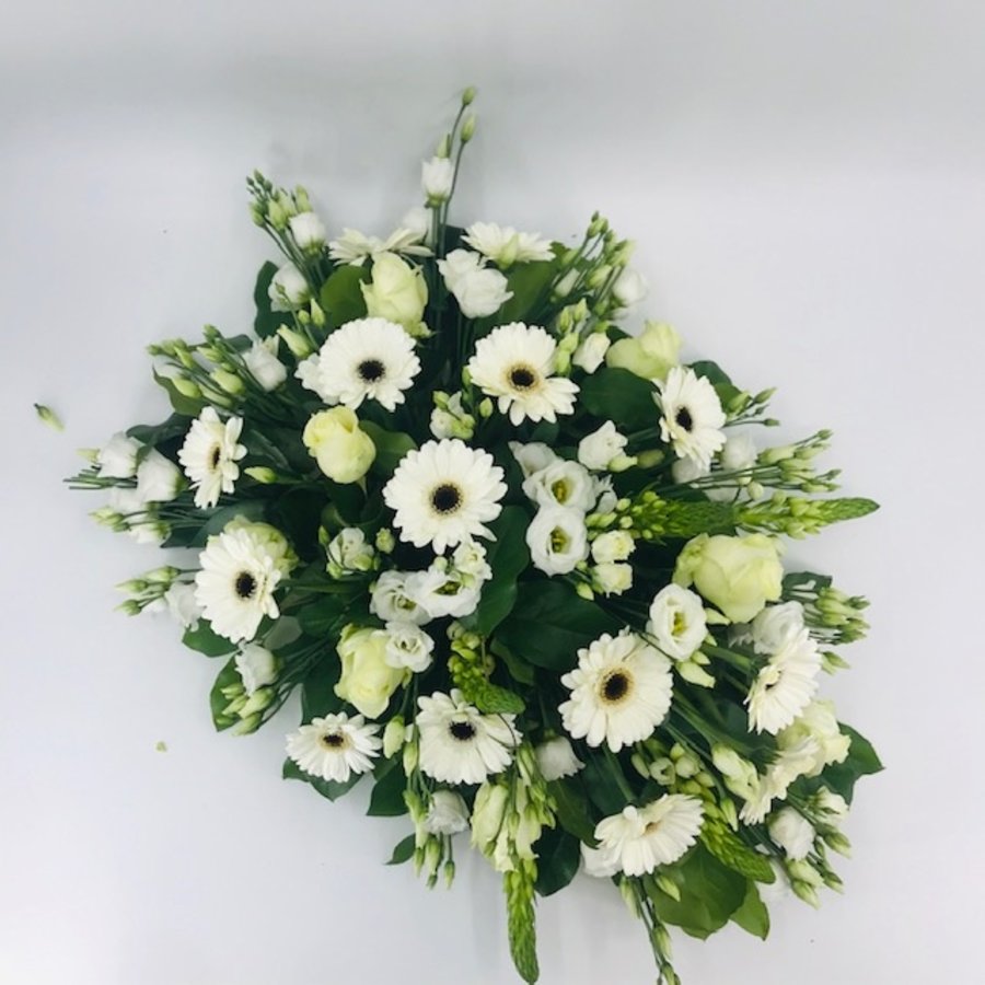 Witte bloemen voor een begrafenis of crematie-5