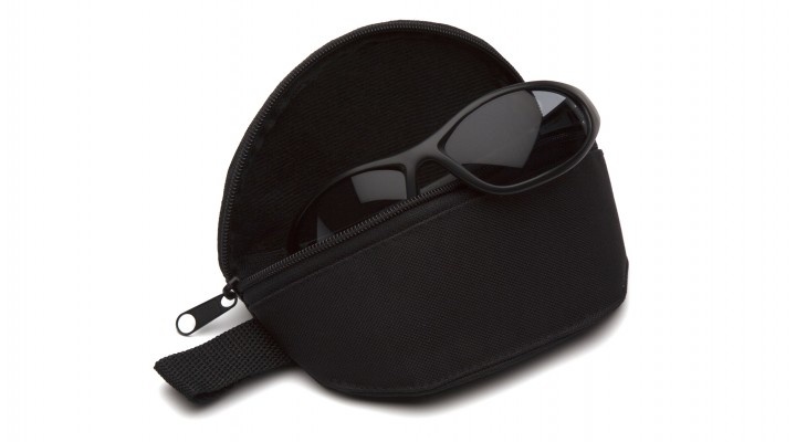 CA200B - weich gepolstertes Brillenetui aus robustem schwarzem Textil -  Schuhbus CH