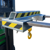 Lifting beam with load hook 3000 kg for forklift