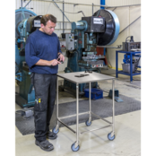 Rollbrett 605 x 605 x 885 mm, elektrolytisch verzinkt, mit Edelstahlplanke, 150 kg