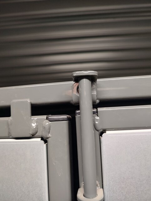 Roll Conteneur Antivol 1332 x 821 x 1765 mm Sécurité  Mur de tôle d'acier