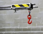 Lifting beam with load hook 2000 kg