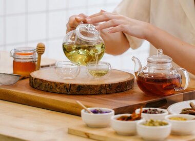 Zwart, groen, wit en rood