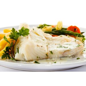 Botervis met bulgur, koriander & tomatensaus