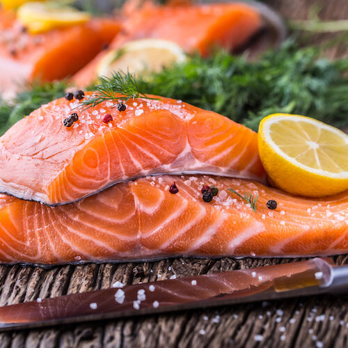 Zalmfilet in botersaus, snijboontjes en aardappelpuree (luxe)