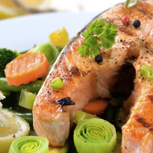 Gegrilde zalm met romige tagliatelle & gegrilde groenten