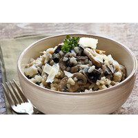 Risotto met kip, groenten en parmezaan