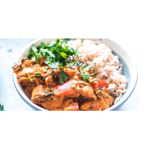 Boeuff stroganoff, doperwten & rijst Boeuff stroganoff, doperwten & rijst