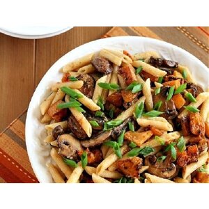 Shaslickschotel met pasta