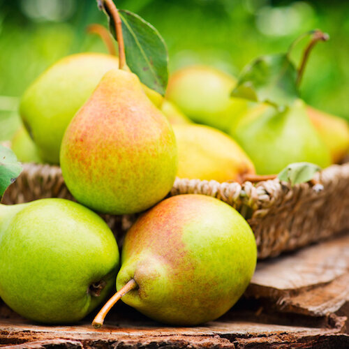 Rundergehaktbal met jus, stamppot witte kool & peer