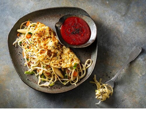 VEGA Omelet met Foe Yong Hai & bami Goreng VEGETARISCH