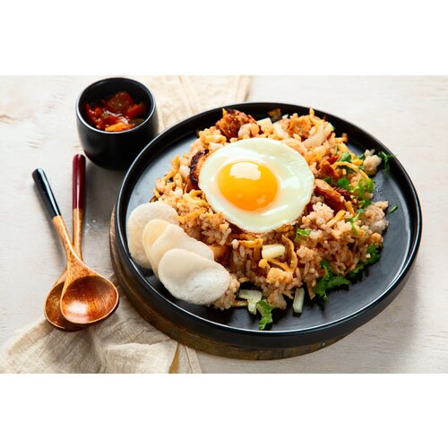 Babi pangang nasi goreng & kroepoek